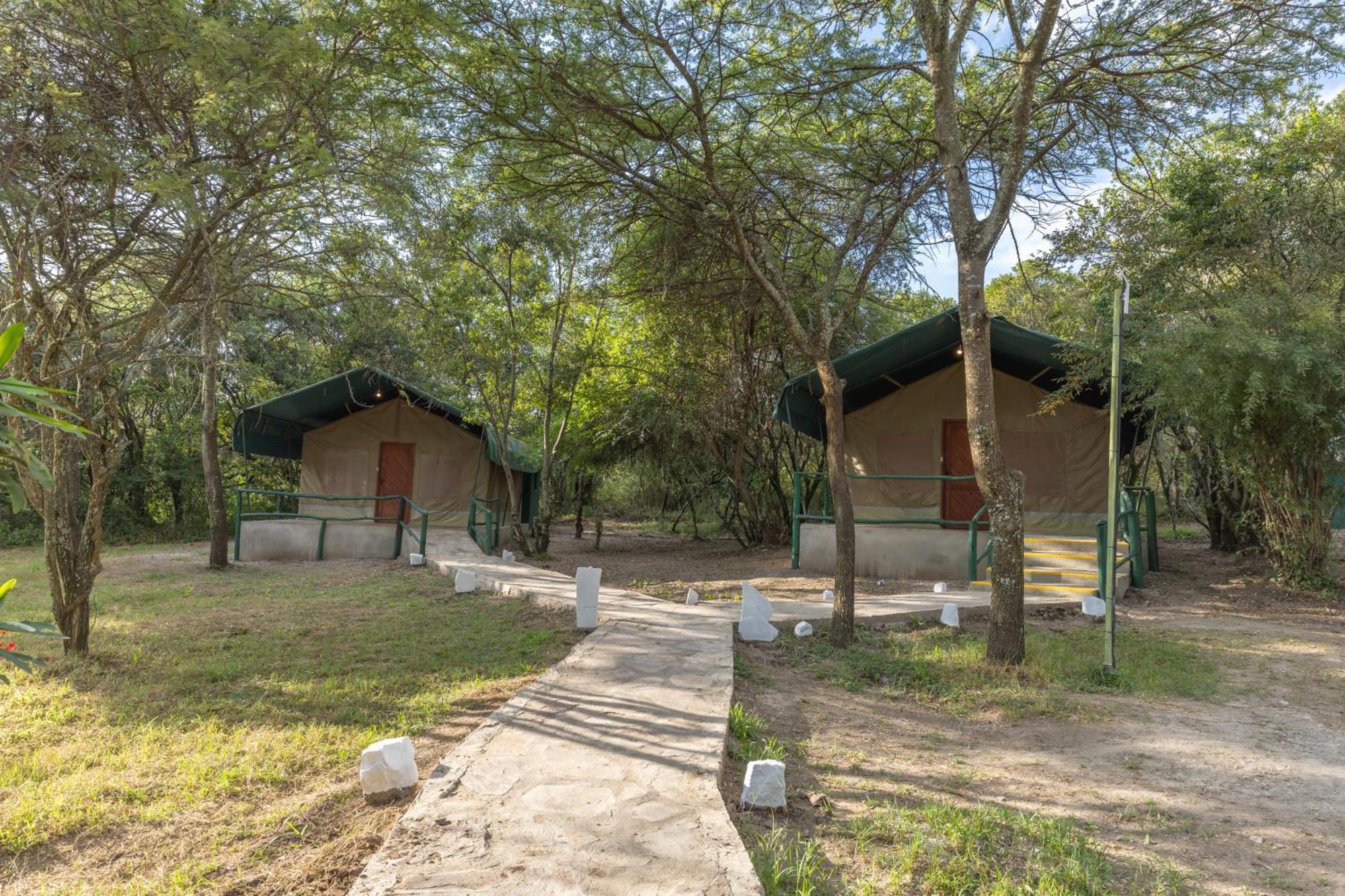 Lodge Sentrim Mara