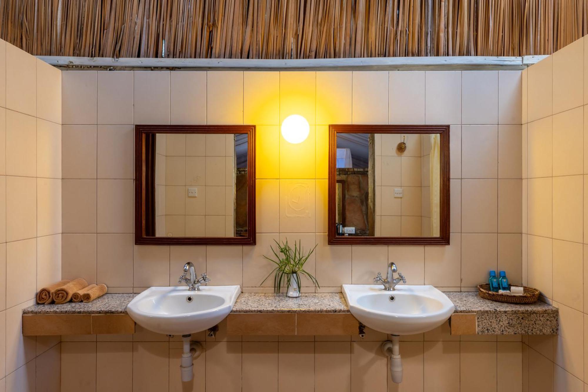 Sentrim Mara Lodge Ololaimutiek