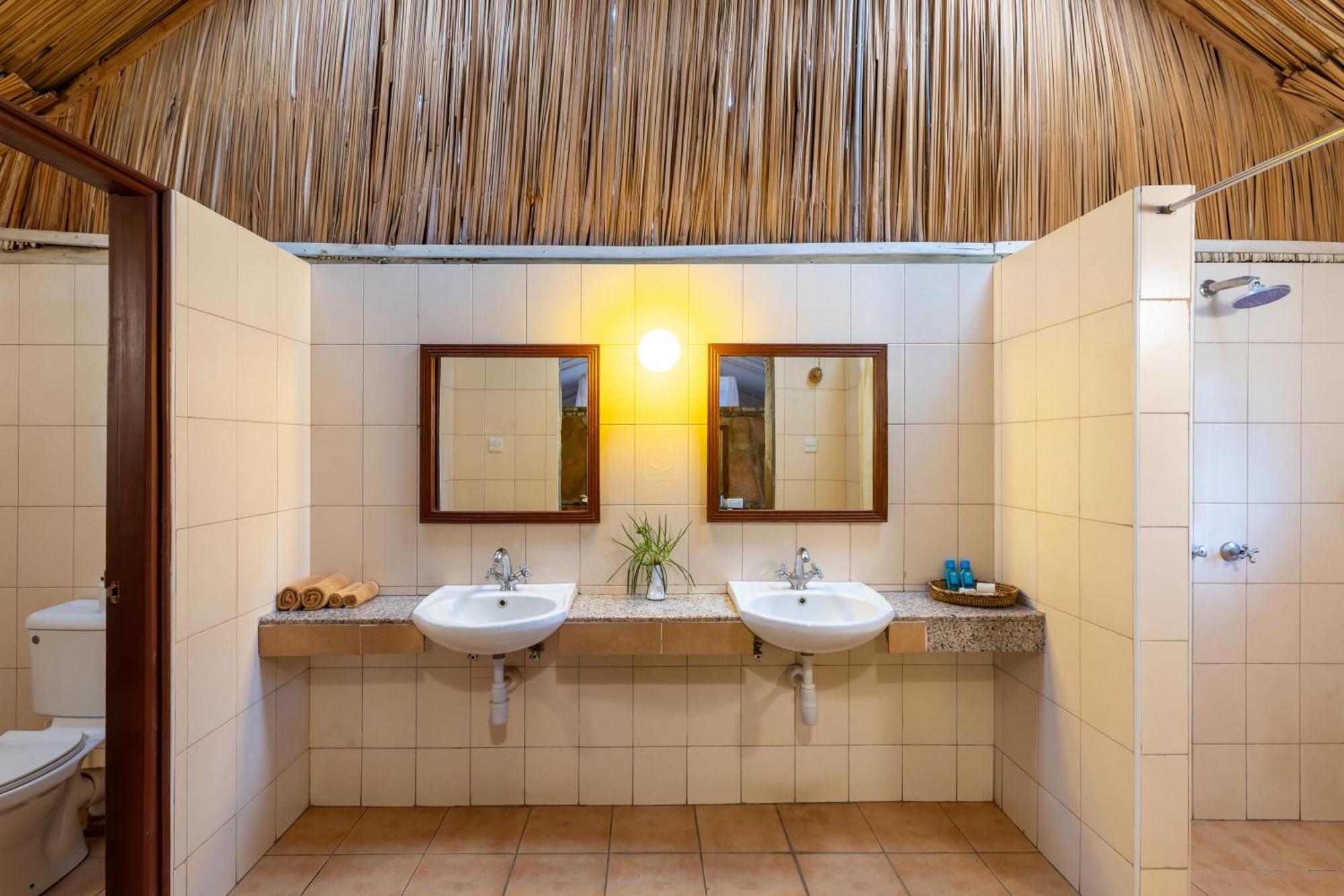 Lodge Sentrim Mara